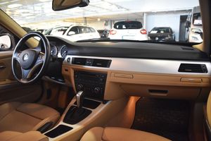 BMW 320 bild 9