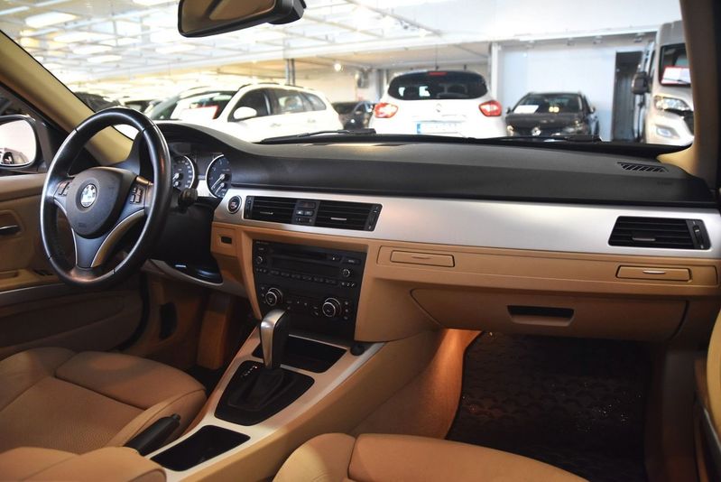 BMW 320 bild 9