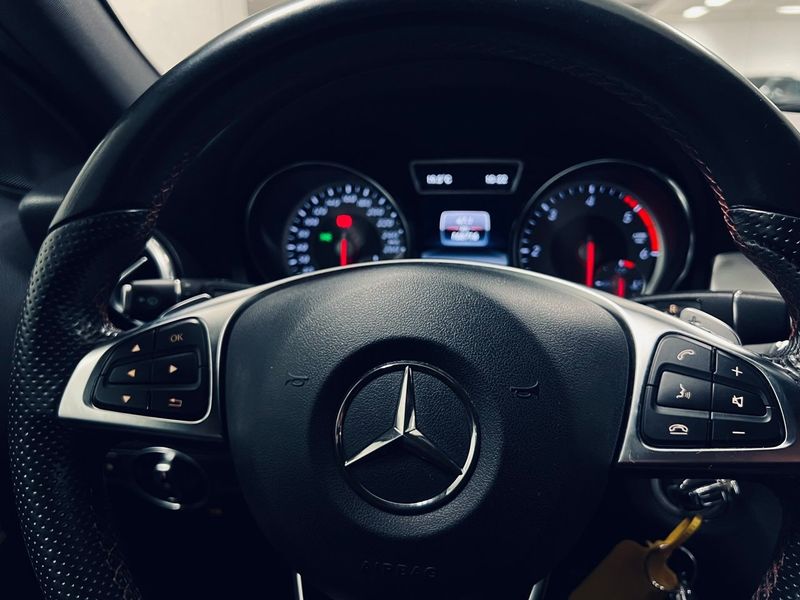 Mercedes GLA220 bild 18