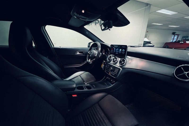 Mercedes GLA220 bild 10