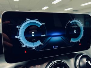 Mercedes GLA220 bild 12