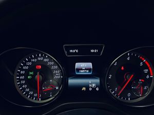 Mercedes GLA220 bild 17