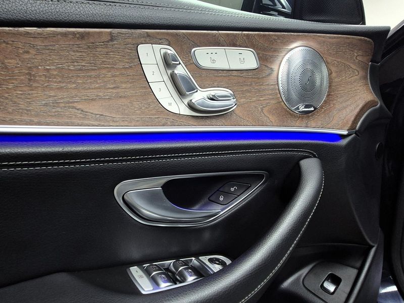 Mercedes E220 bild 12