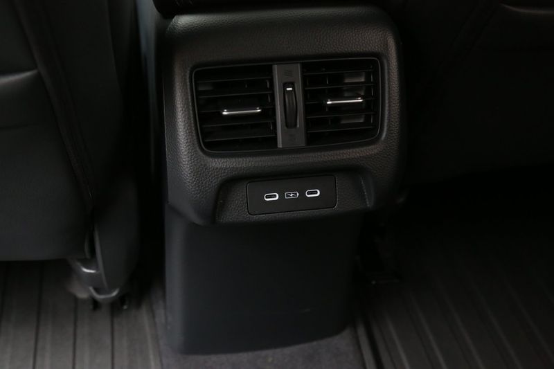 Honda ZR-V bild 8