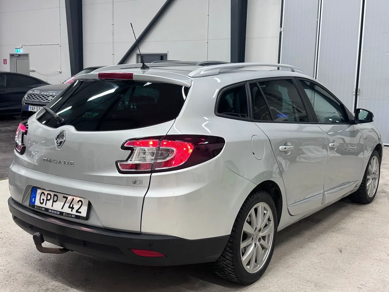 Vehicle image 6