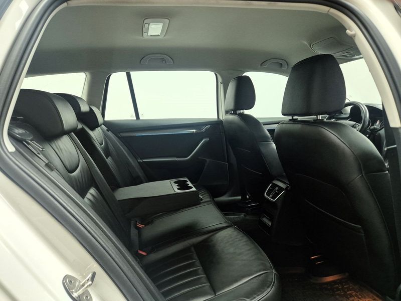 Skoda Octavia bild 24