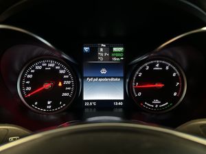 Mercedes GLC350 bild 15