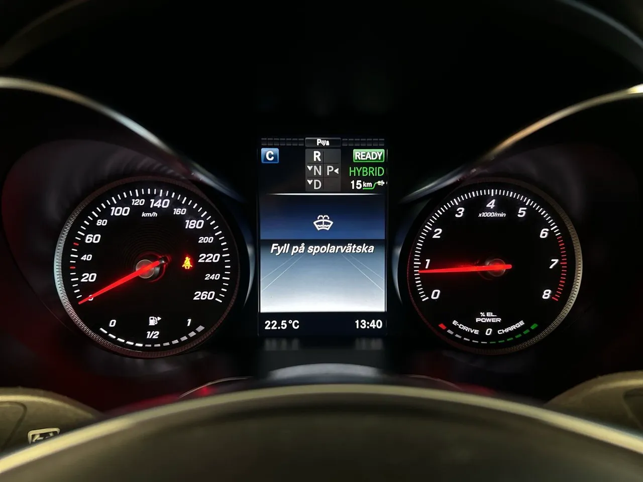 Vehicle image 14