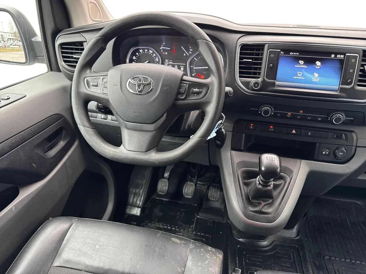 Vehicle image 8