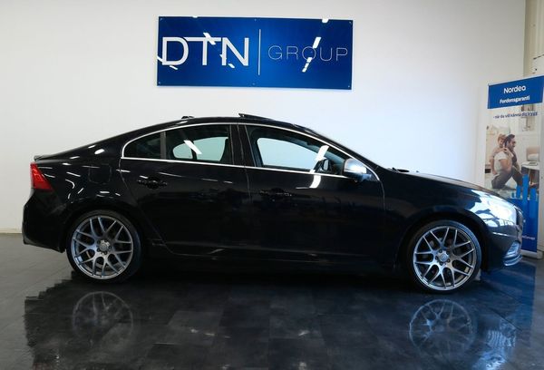 Volvo S60 T6/AWD/Geartronic/R-Design/VÄLUTRUSTAD/Fullserv - 2013