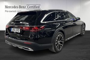 Mercedes E300 bild 3
