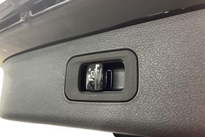 Mercedes E300 bild 15