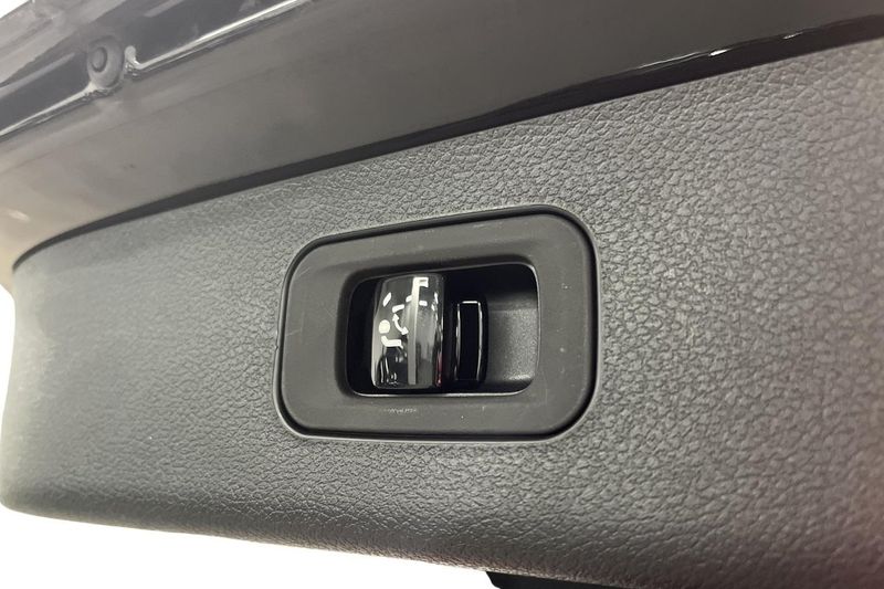 Mercedes E300 bild 15