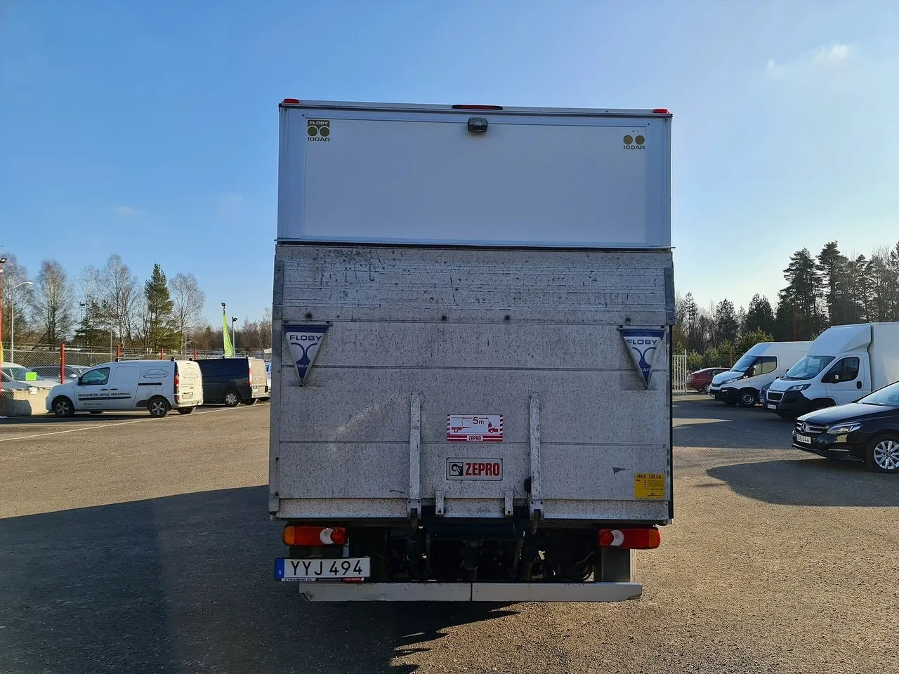 Vehicle image 3