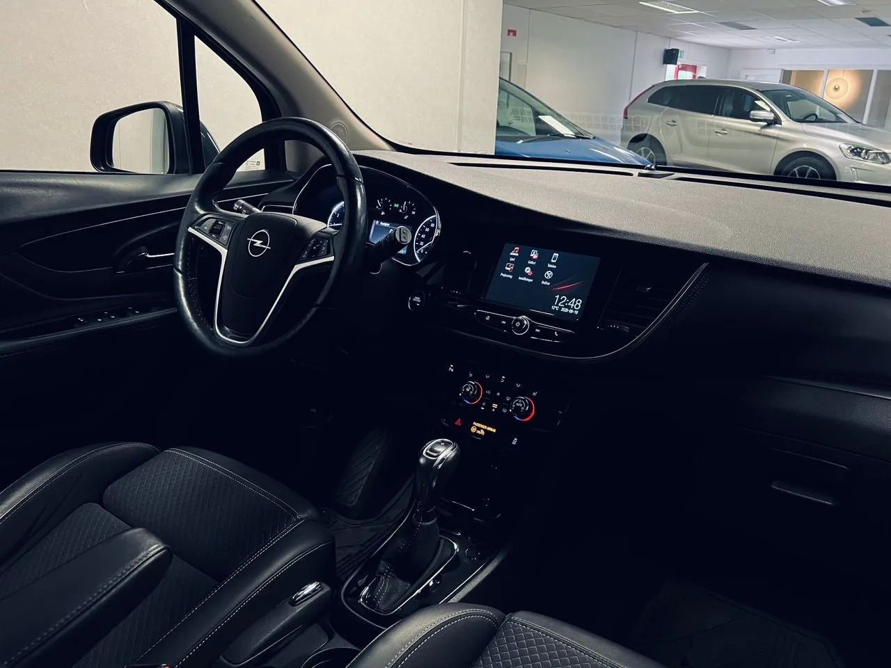 Vehicle image 8