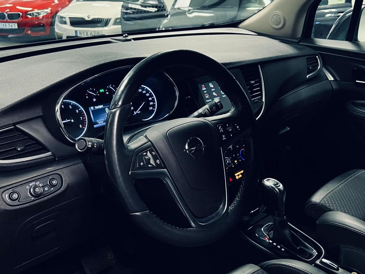 Vehicle image 6