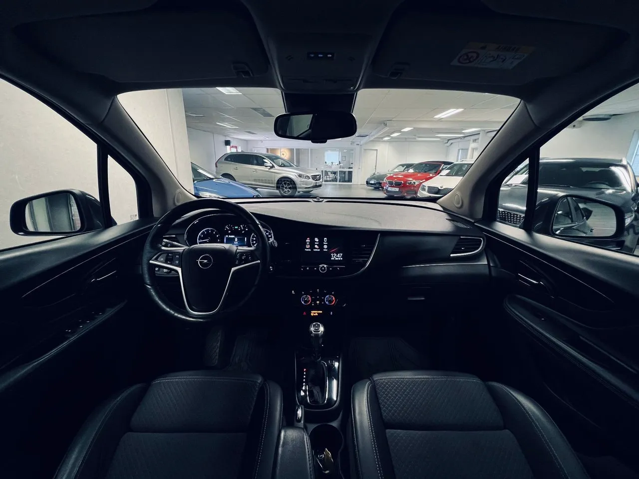 Vehicle image 7