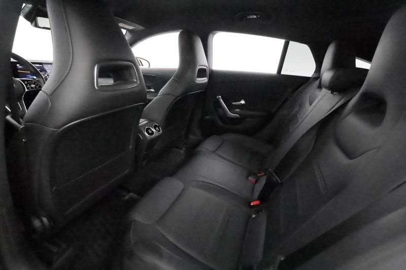Mercedes CLA200 bild 18