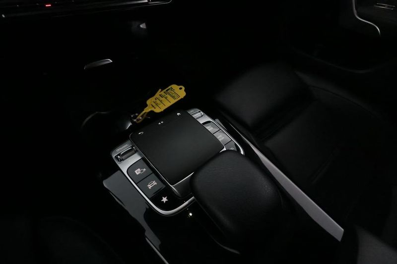 Mercedes CLA200 bild 20