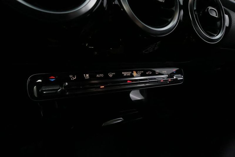 Mercedes CLA200 bild 21