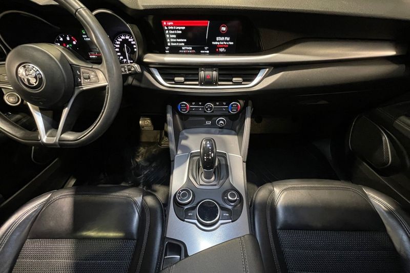 Alfa Romeo Stelvio bild 12