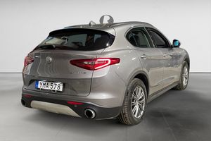 Alfa Romeo Stelvio bild 7