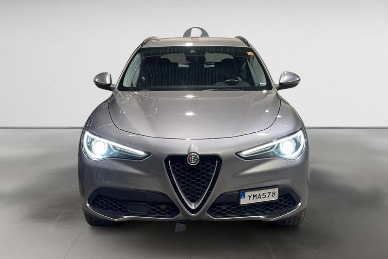 Alfa Romeo Stelvio bild 10