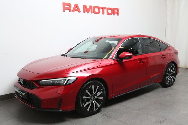 Honda Civic Elegance FullHybrid 184Hk | 8 År garanti | - 2027