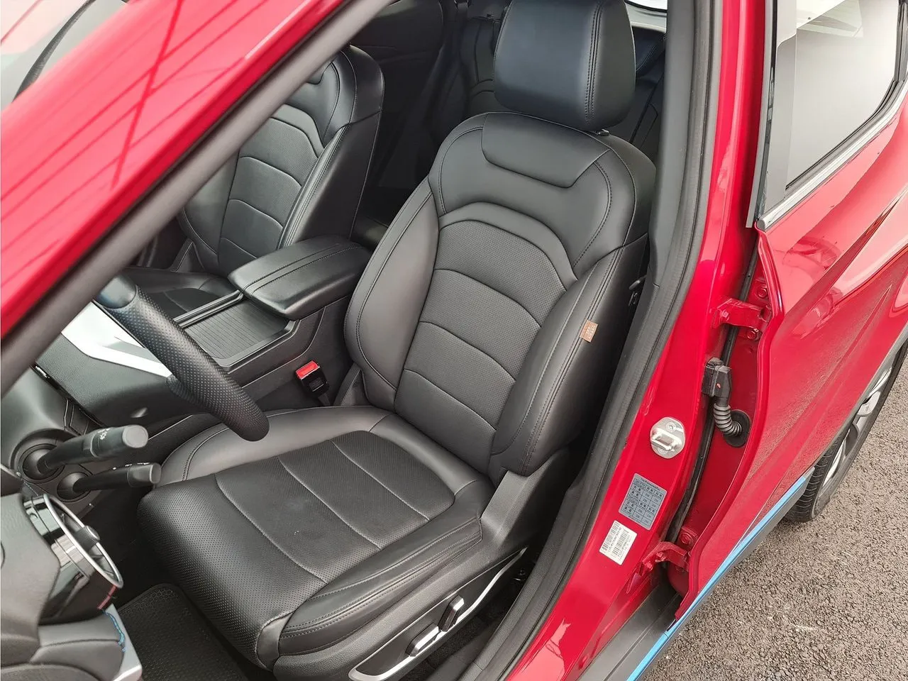 Vehicle image 17