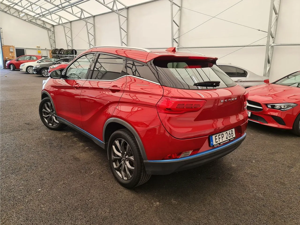 Vehicle image 6