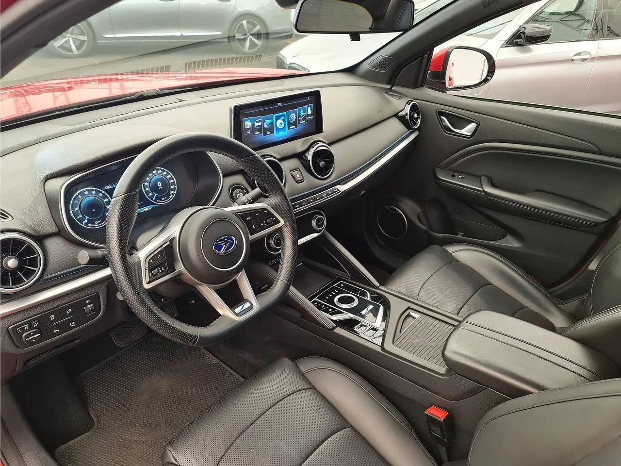 Vehicle image 15