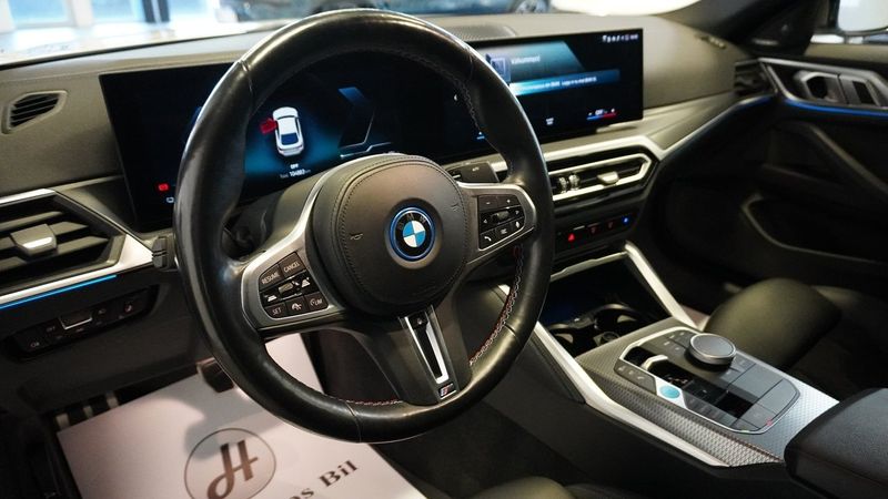 BMW i4 bild 16