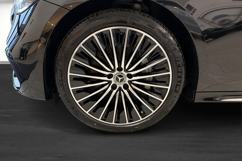 Mercedes E300 bild 5