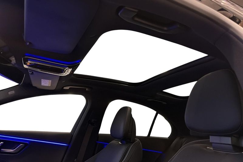 Mercedes E300 bild 13