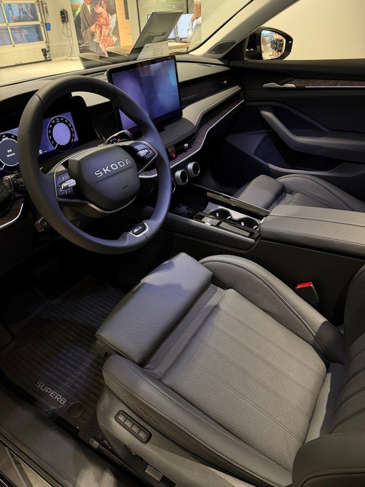 Skoda Superb bild 3