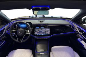 Mercedes E300 bild 8