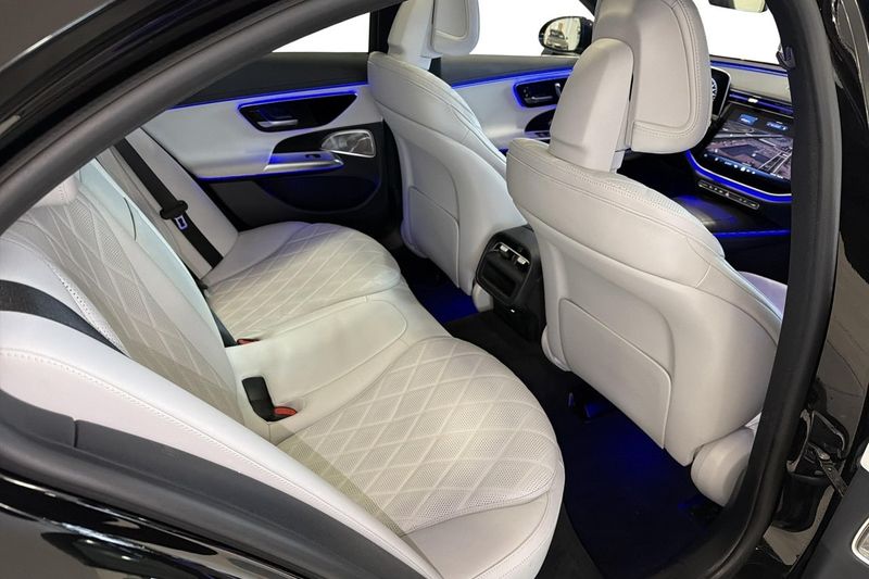 Mercedes E300 bild 11