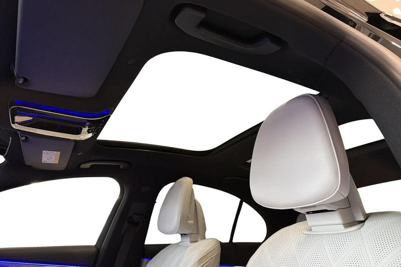Mercedes E300 bild 12