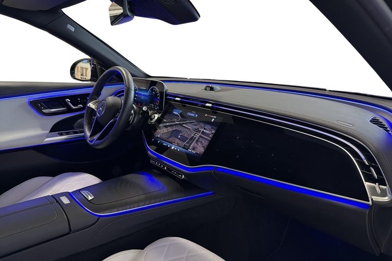 Mercedes E300 bild 9