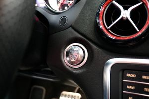 Mercedes CLA45 AMG bild 24