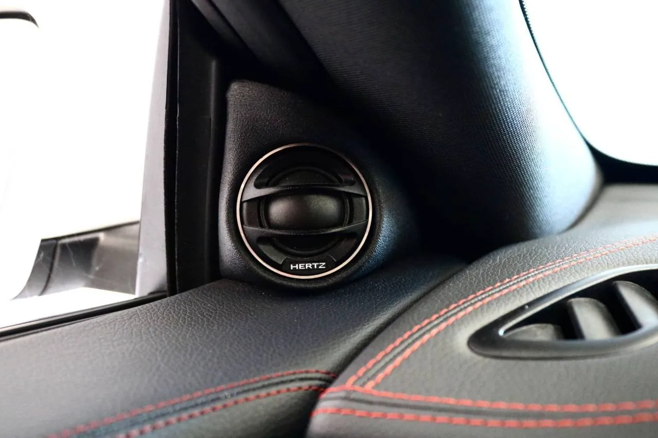 Vehicle image 22