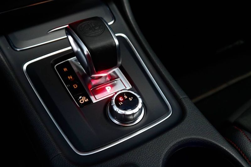 Mercedes CLA45 AMG bild 20