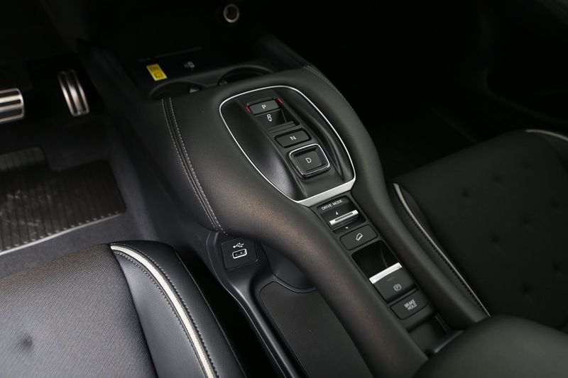 Honda ZR-V bild 18