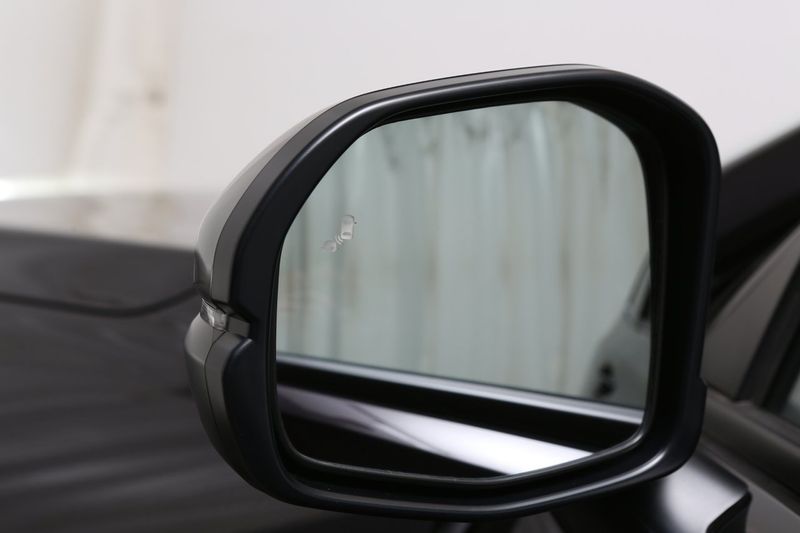 Honda ZR-V bild 24