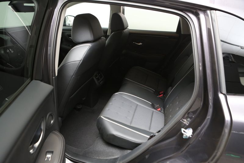 Honda ZR-V bild 8