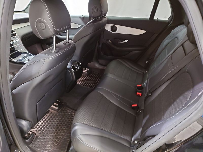 Mercedes GLC220 bild 8
