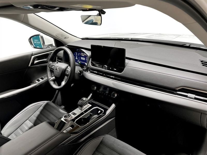 Mitsubishi Outlander bild 12