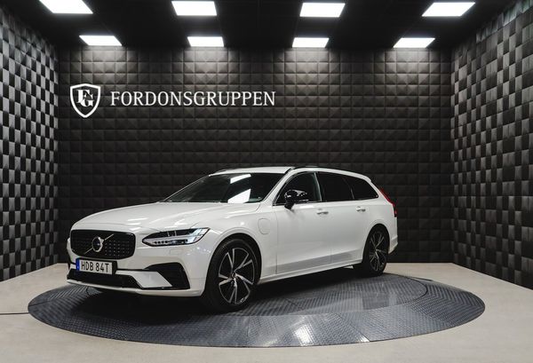 Volvo V90 Recharge T8 AWD Plus Dark / SE SPEC - 2023