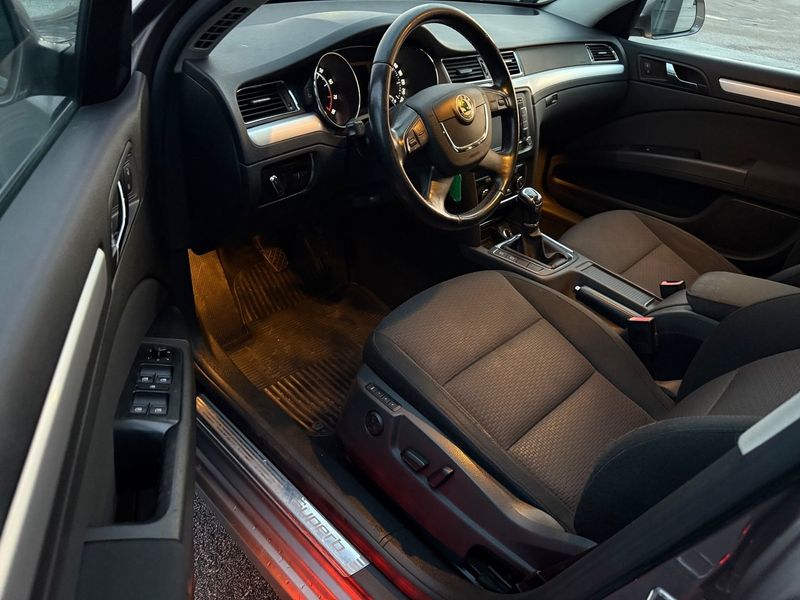 Skoda Superb bild 6