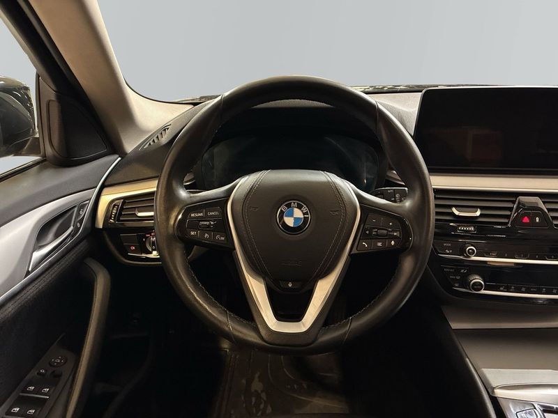 BMW 520 bild 10